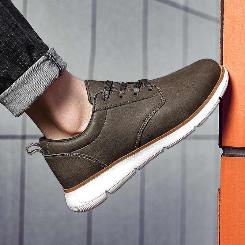 Men's Leather Comfort Sneakers